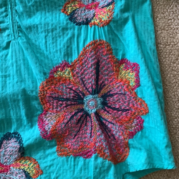 Anthropologie Maeve Embroidered Fully Lined Top with Gathered Sleeves- Like New - Picture 3 of 10